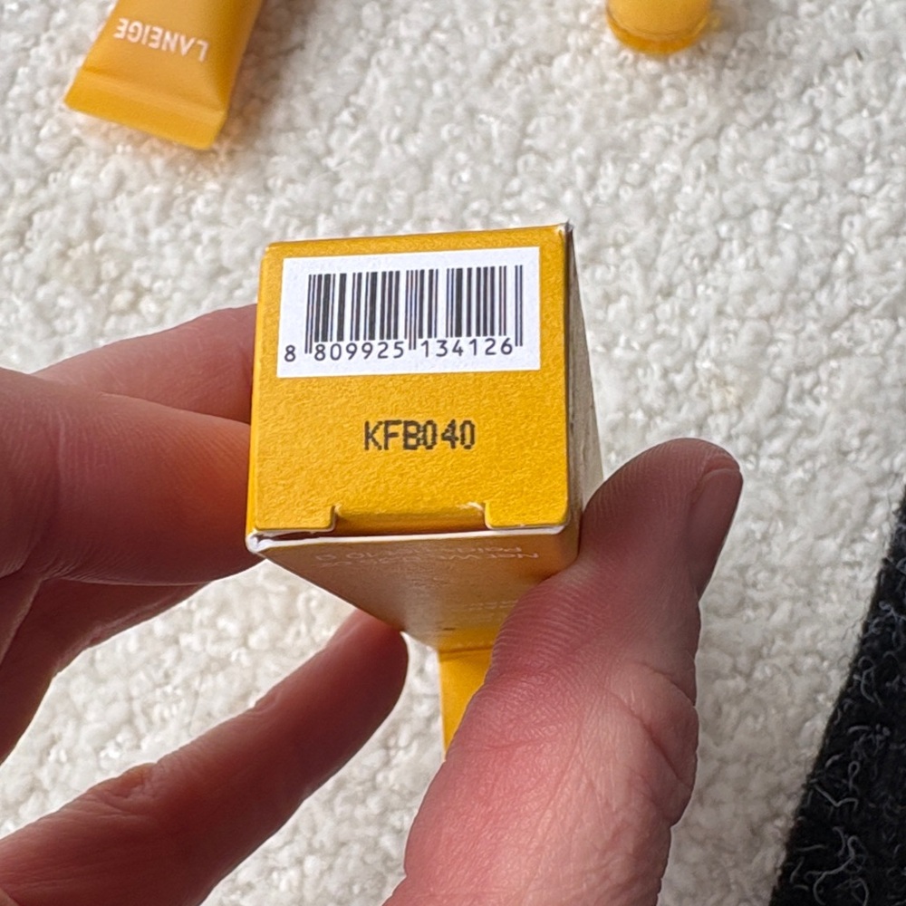LANEIGE Mango Lip Glowy Balm BNIB - Picture 3 of 3
